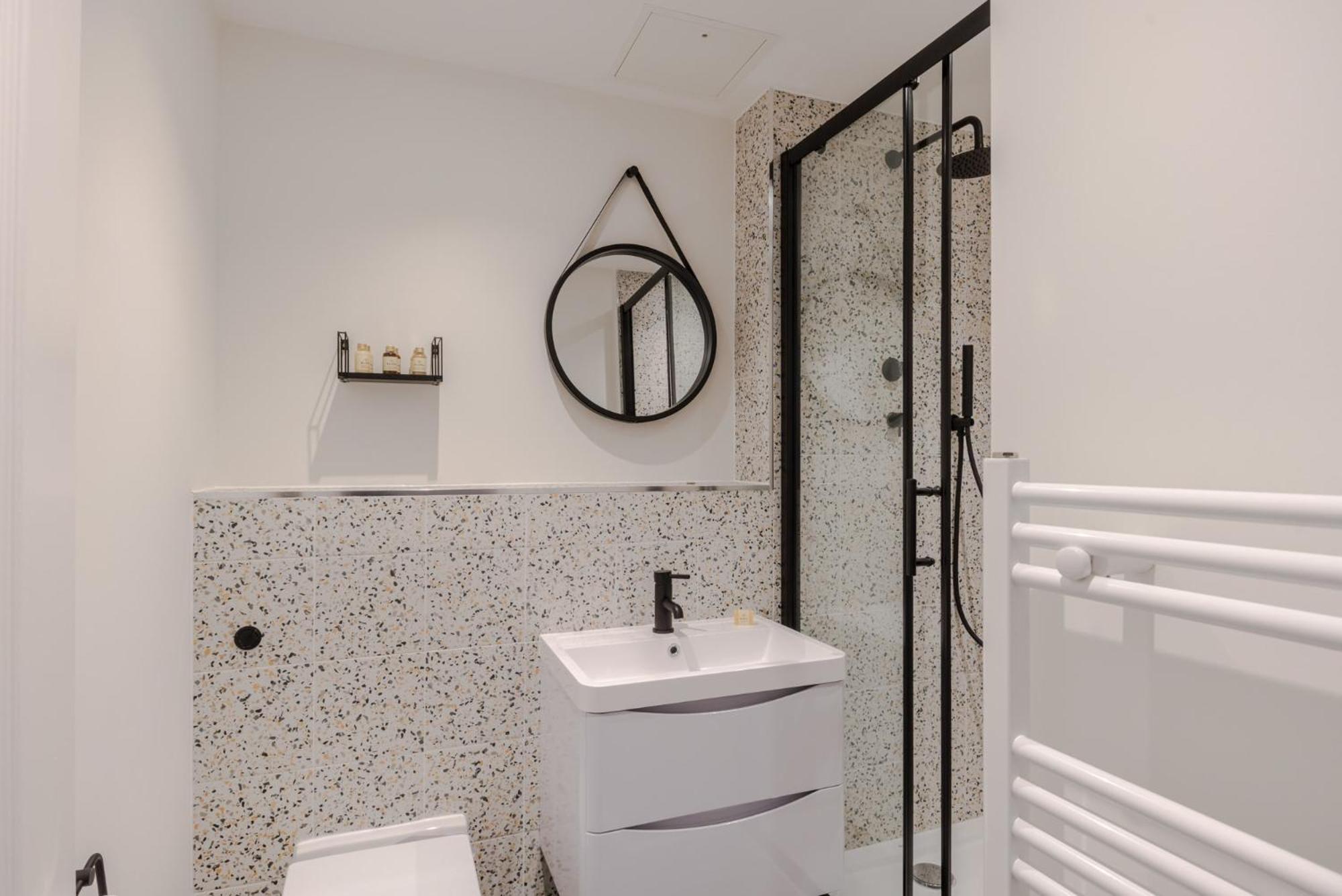 The Sensual Breeze - Fitzrovia Apartment London Exterior photo